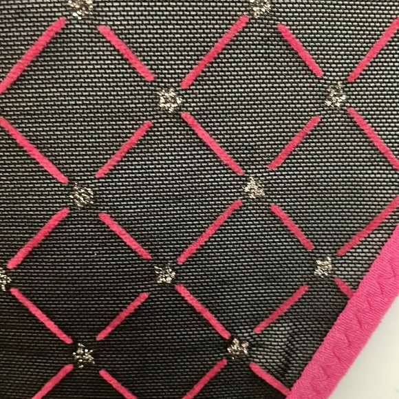 Pink/Black Bra Set - Picture 16 of 16